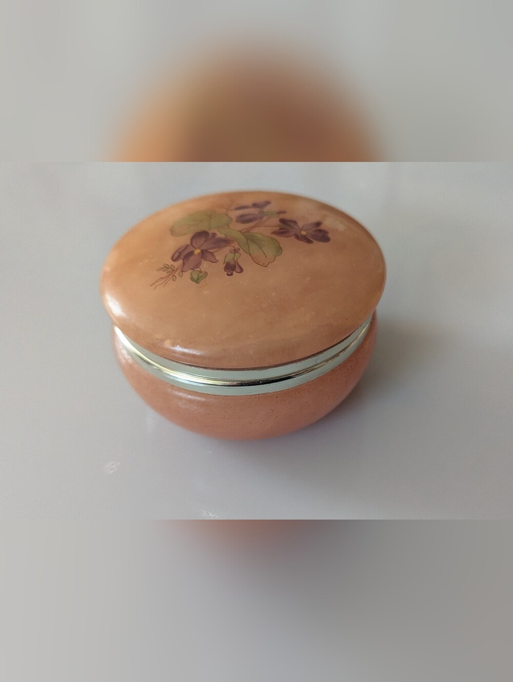 Vintage Genuine Alabaster Round Hinged Trinket Box "Lefton" Made In Italy. 3.5"